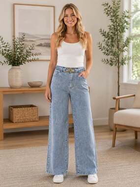 Valentine High Waist Wide Leg Jeans Light Wash Gold Buckle Detail Women’s Small